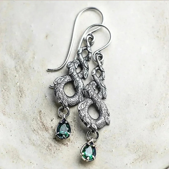 🎀Ethnic Twisted Retro Silver Plated Waterdrop Emerald Gemstone LeafUNVN12484 - Picture 1 of 5